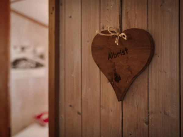 Wildstrubel Lodge : photo 1 de la chambre chambre simple