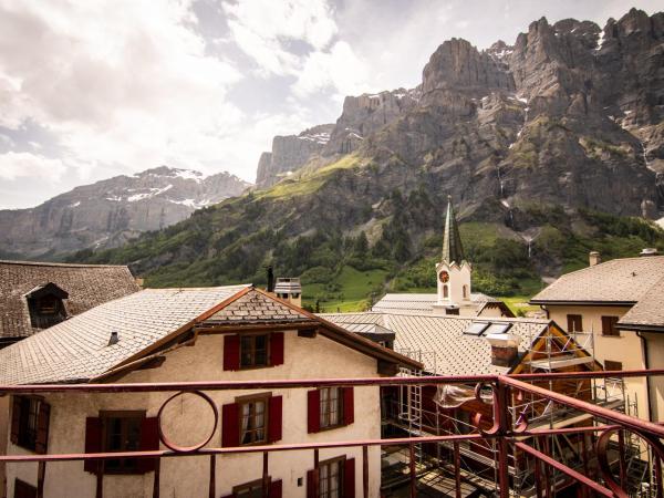 Weisses Rössli : photo 2 de la chambre chambre lit queen-size avec salle de bains commune