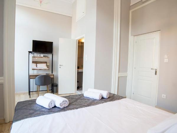 One Three One - In the Heart of Athens : photo 4 de la chambre chambre double avec balcon