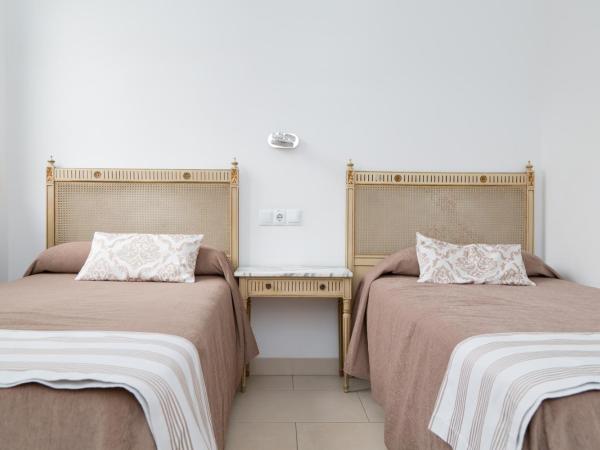 Hotel Maritimo : photo 2 de la chambre chambre triple