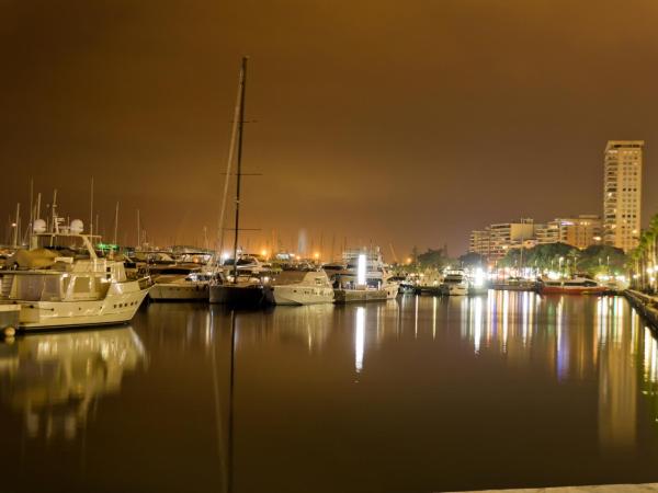 Hotel Maritimo : photo 4 de la chambre chambre triple