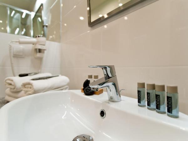 Hotel Forza : photo 6 de la chambre chambre double ou lits jumeaux confort 