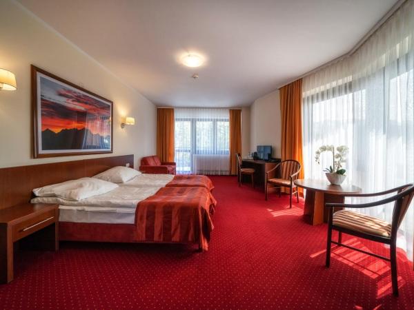 Hotel Tatra : photo 1 de la chambre chambre double confort avec balcon