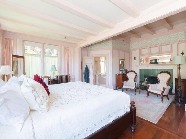 Beaconsfield Bed and Breakfast - Victoria : photo 4 de la chambre suite deluxe avec lit king-size