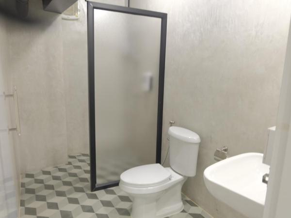 Arun Old Town : photo 4 de la chambre chambre familiale avec salle de bains privative