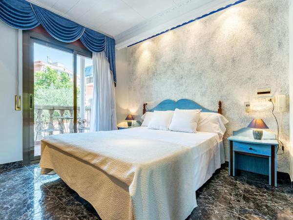 Hotel Canadá : photo 3 de la chambre suite avec balcon