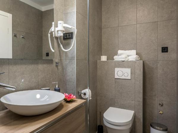 2NIGHTSTUDIOS : photo 5 de la chambre studio lit king-size deluxe