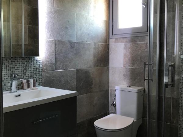 Hotel La Calanque : photo 8 de la chambre chambre double deluxe avec balcon - vue sur mer