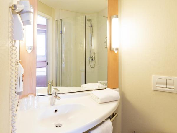 Ibis Oviedo : photo 6 de la chambre chambre lits jumeaux standard