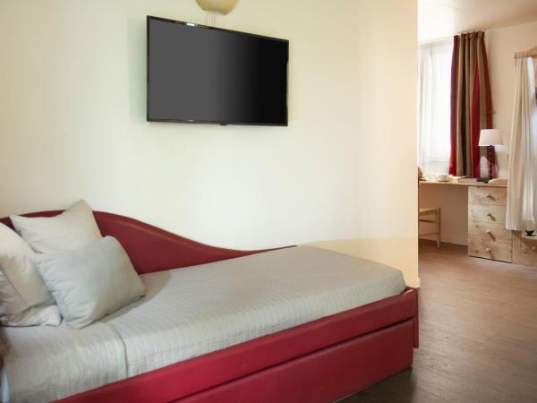 Hotel LaMorosa : photo 6 de la chambre chambre triple
