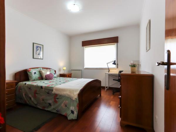 Charming Guesthouse - Sónias Houses : photo 9 de la chambre chambre double avec salle de bains commune