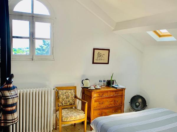 La gentilhommiere de Saumur : photo 2 de la chambre chambre double avec salle de bains privative