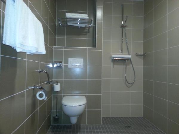 Hotel Vauban : photo 3 de la chambre chambre familiale