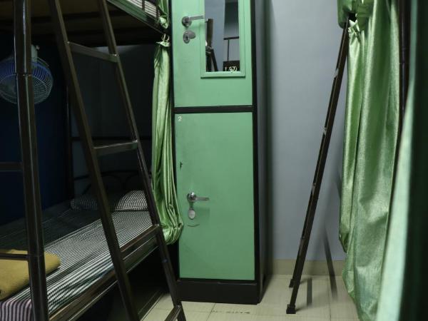 Ashirwad Guest House (Male Only) : photo 2 de la chambre lit dans dortoir pour hommes