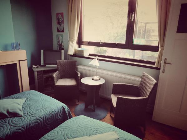 B&B Lieven Bauwens : photo 3 de la chambre chambre double ou lits jumeaux avec salle de bains privative