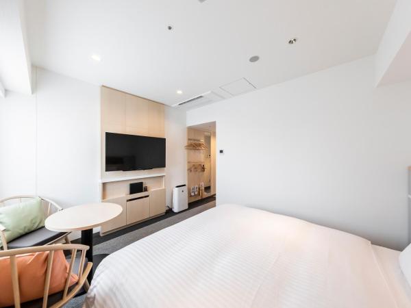 Via Inn Prime Shinsaibashi Yotsubashi : photo 2 de la chambre chambre double de luxe - non-fumeurs