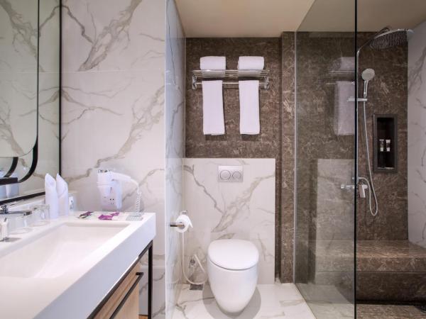 Mercure Jakarta Batavia : photo 4 de la chambre chambre lit king-size supérieure