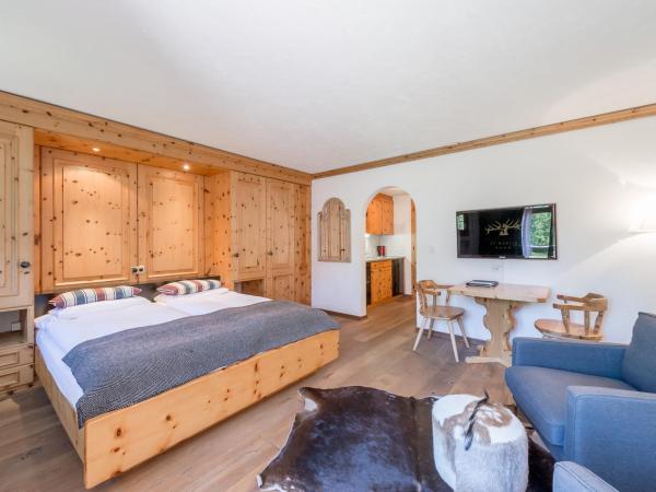 Boutique Hotel Cervus : photo 1 de la chambre chambre double avec balcon