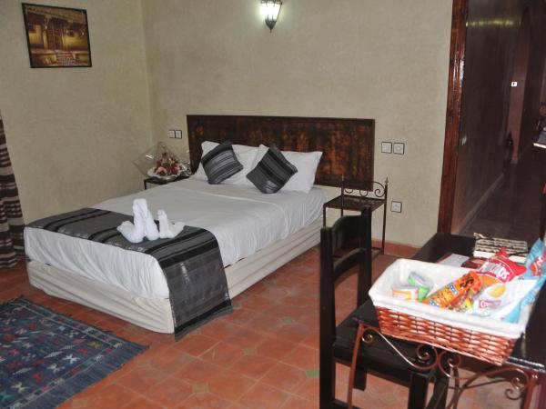 Riad Mhidou : photo 1 de la chambre chambre simple avec salle de bains privative