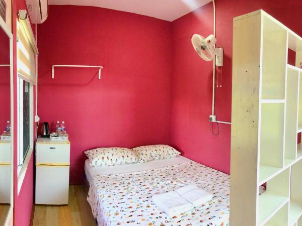 Merdeka Guest House 2 : photo 1 de la chambre chambre double deluxe