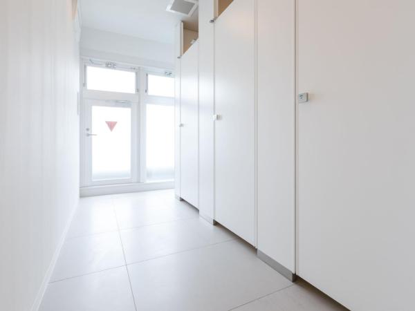 TSUKIMI HOTEL : photo 4 de la chambre chambre capsule dans dortoir mixte