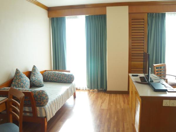 Sabah Oriental Hotel : photo 5 de la chambre suite junior