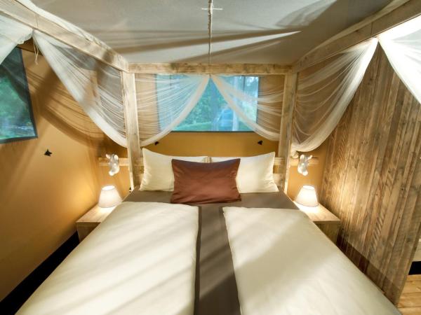 Ferienparadies Natterer See : photo 3 de la chambre tente lodge safari - zèbre