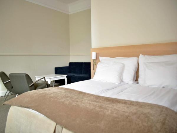 Clarion Collection Hotel Savoy : photo 4 de la chambre chambre double supérieure avec dîner