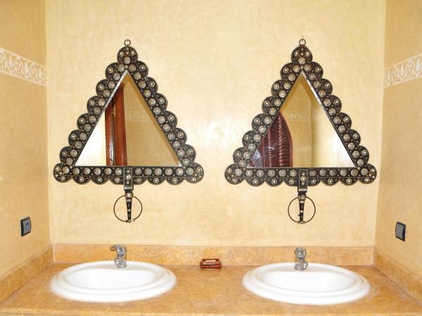 Riad Mhidou : photo 3 de la chambre chambre triple avec salle de bains commune