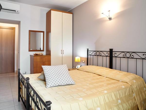 Antico Borgo : photo 3 de la chambre chambre double ou lits jumeaux - bâtiment séparé
