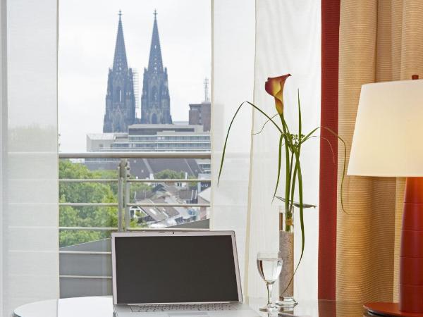 Pullman Cologne : photo 3 de la chambre chambre lit king-size exécutive