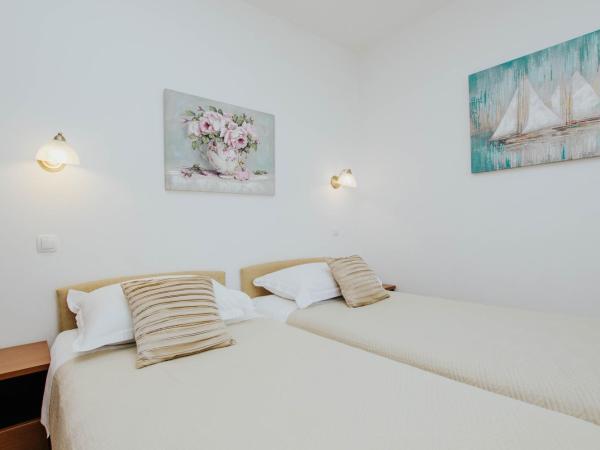 Hotel Vila Tina : photo 4 de la chambre chambre double Économique