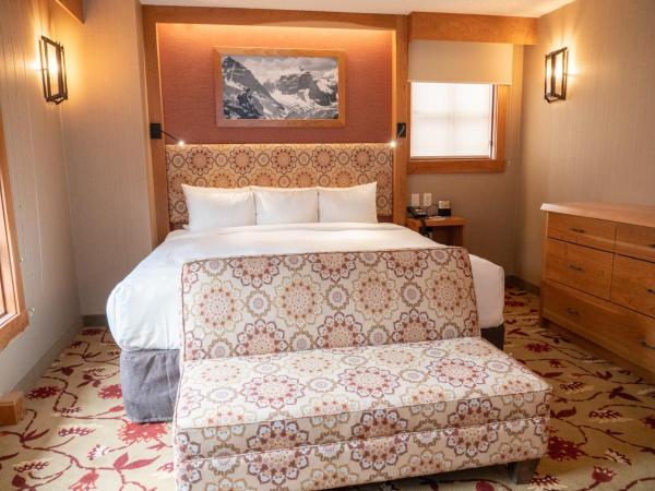 Banff Ptarmigan Inn : photo 1 de la chambre suite lit king-size - vue sur montagne 