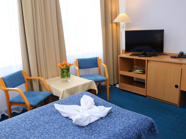 Centrum Kołobrzeg : photo 2 de la chambre chambre lits jumeaux