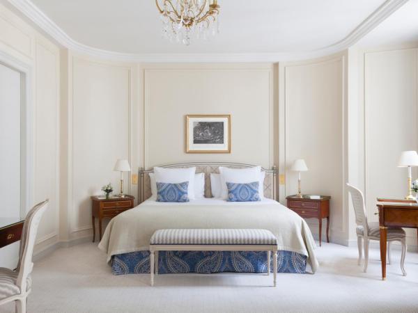 Le Bristol Paris - an Oetker Collection Hotel : photo 1 de la chambre chambre double prestige