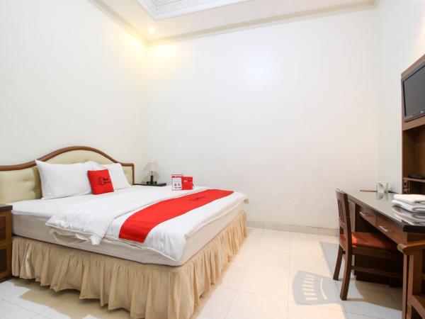 RedDoorz plus @ Tegal Panggung : photo 2 de la chambre chambre deluxe