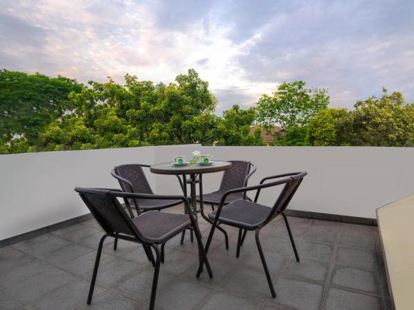 LeGreen Suite Tebet : photo 3 de la chambre chambre double deluxe