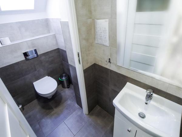 BP Hostel Gdynia : photo 2 de la chambre chambre simple deluxe