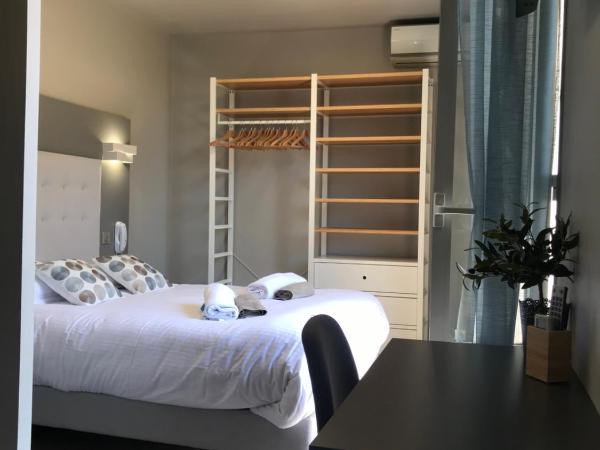 Hotel La Calanque : photo 10 de la chambre chambre triple deluxe - vue sur mer