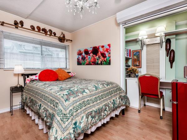 Diana's Luxury Bed and Breakfast : photo 1 de la chambre double room with spa bath - room #8