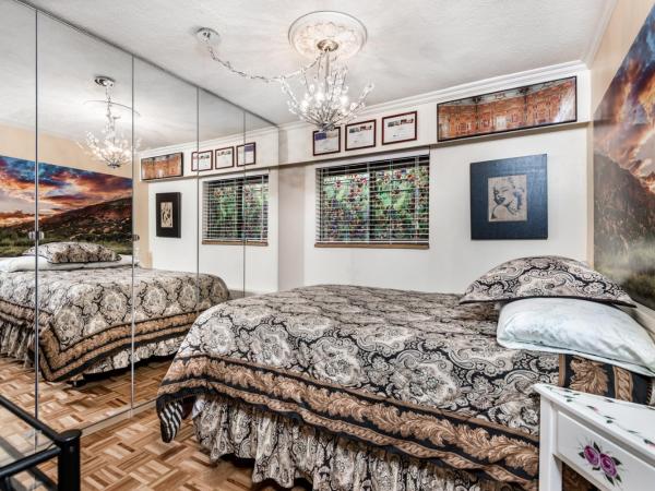 Diana's Luxury Bed and Breakfast : photo 6 de la chambre apartment with garden view - room #10