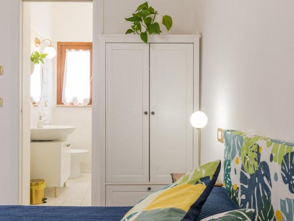 B&B King : photo 7 de la chambre chambre double avec salle de bains privative