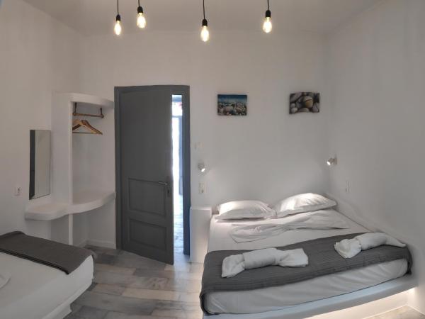 Grey Rooms Naxos : photo 1 de la chambre chambre triple classique