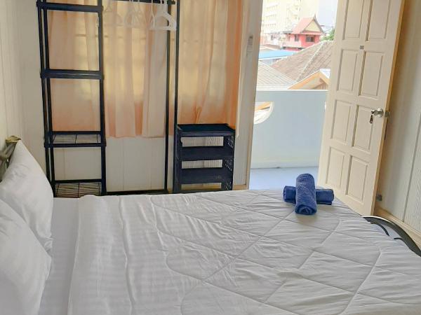 Plaza Huahin : photo 3 de la chambre chambre supérieure lit queen-size