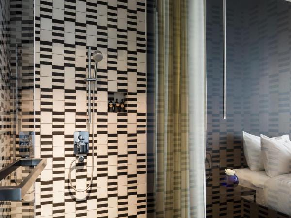 Sala Rattanakosin Bangkok : photo 5 de la chambre hébergement wat arun de luxe - vue sur rivière