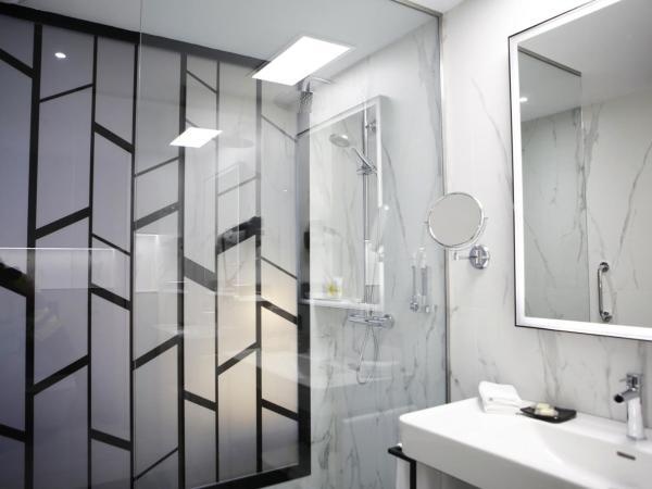 Riu Plaza España : photo 9 de la chambre chambre king de luxe supérieure