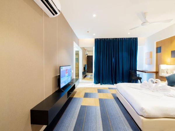 StayBird - B Suite, Business Hotel, Kharadi : photo 6 de la chambre suite premium