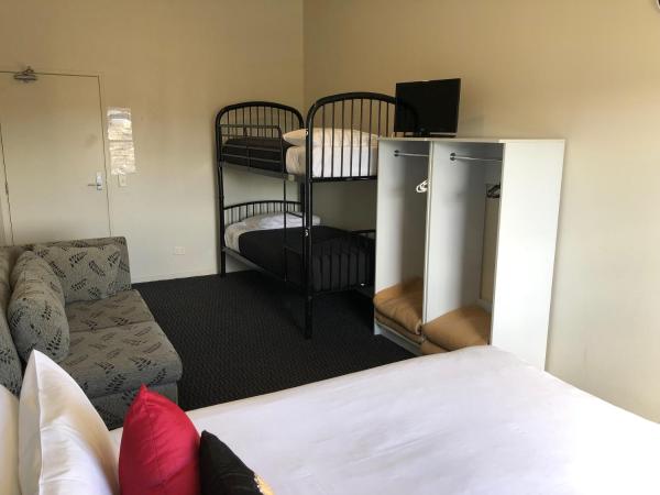 Silver Fern Lodge : photo 5 de la chambre standard room with communal bathroom