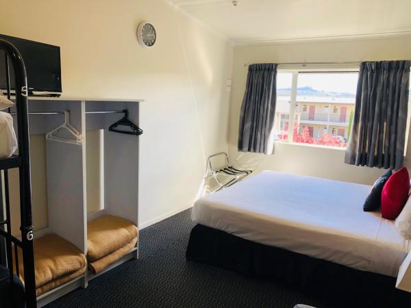 Silver Fern Lodge : photo 6 de la chambre standard room with communal bathroom