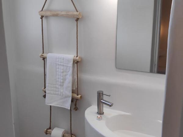 Grey Rooms Naxos : photo 8 de la chambre chambre quadruple deluxe